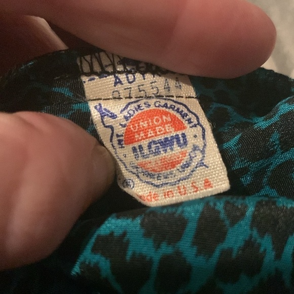 1970s Vintage Lady Carol Petites of NY 2 piece skirt set blue leopard silk small - Picture 8 of 9